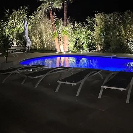 La 155 Superbe Centre Avec Piscine Lägenhet