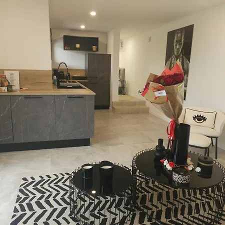 La 155 Superbe Centre Avec Piscine Lägenhet Mandelieu